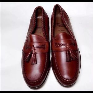 Allen edmonds size 10.5 color brown